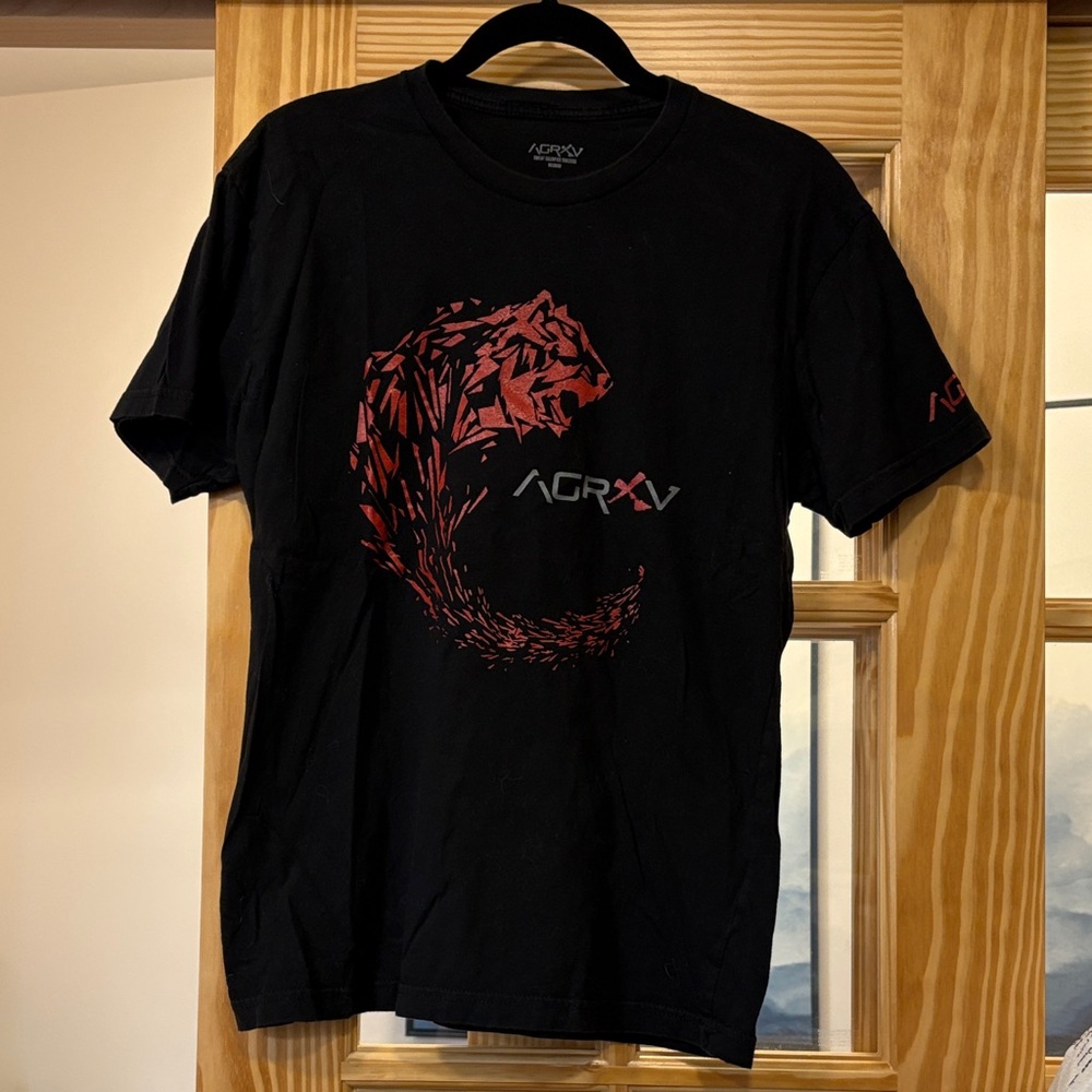 Black and Red Graphic Men's Tee